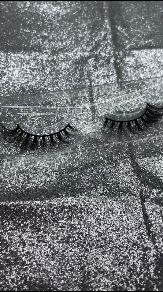 Classy but Sassy lash strip